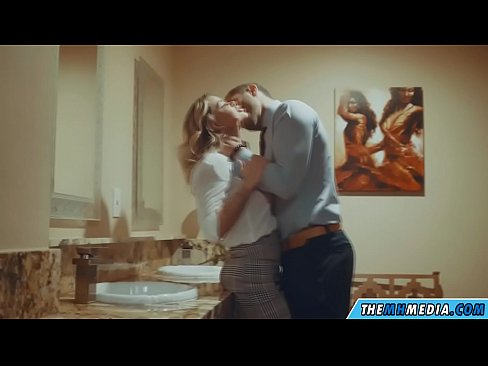 ❤️ Xa i-blonde ene-busty ikuhenda kwindlu yangasese yoluntu Amanyala kumanyala xh.pornosexphoto.ru ❌❤